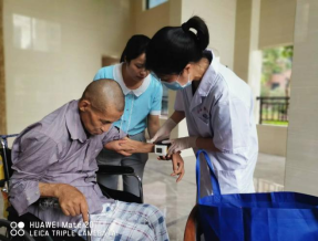 健康敲门我行动，守护健康解心锁